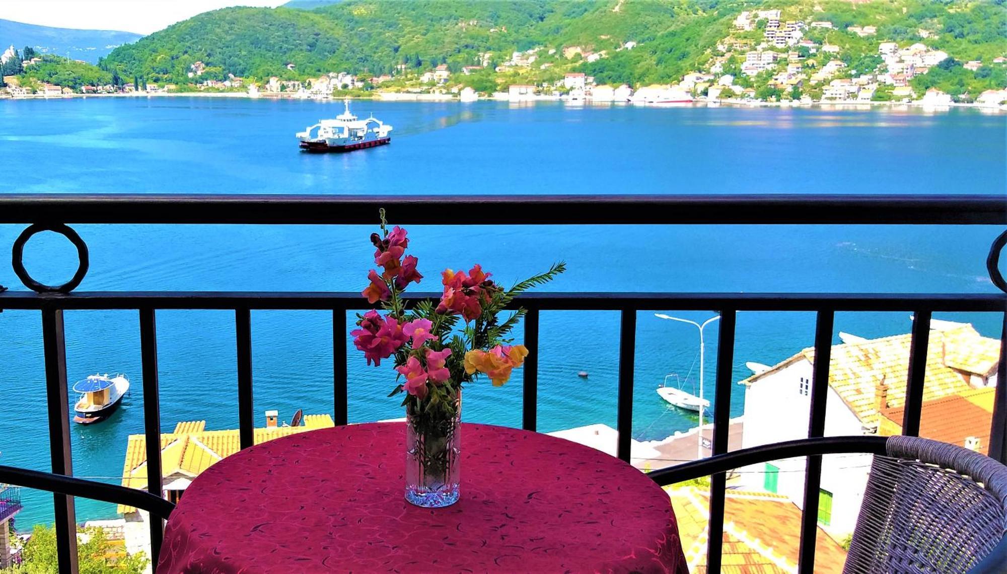 Apartments Okuka Tivat Habitación foto
